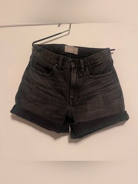 Everlane Black Rolled-Hem High-Rise Denim Shorts